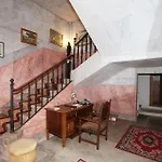 Bed & Breakfast Palazzo Laura 4*