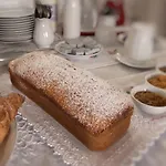Palazzo Laura Bed & Breakfast 4*