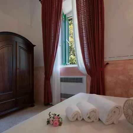 Palazzo Laura مورتشانو دي ليوكا