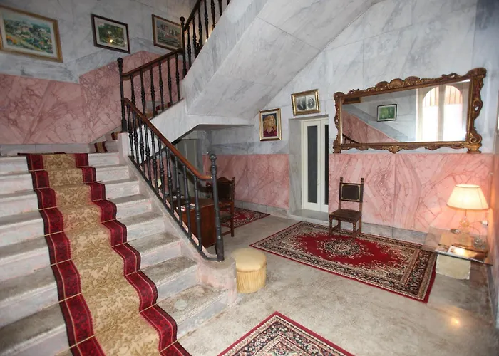 Palazzo Laura Bed & Breakfast