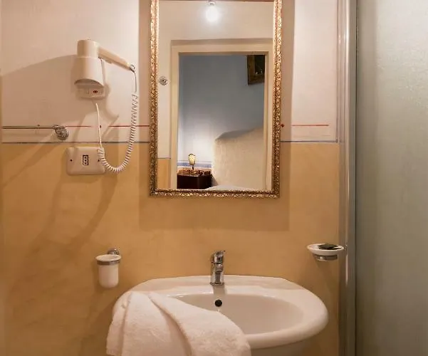 Palazzo Laura Bed & Breakfast 4*
