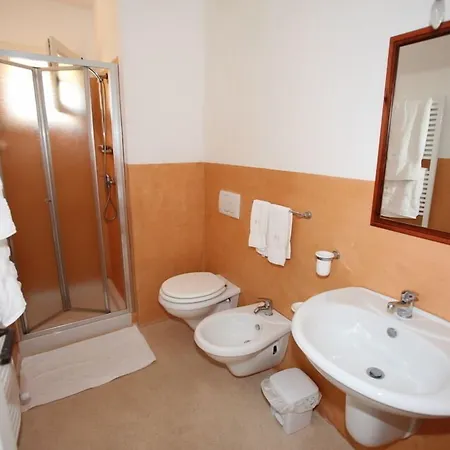 Palazzo Laura מורצ'יאנו די לאוקה