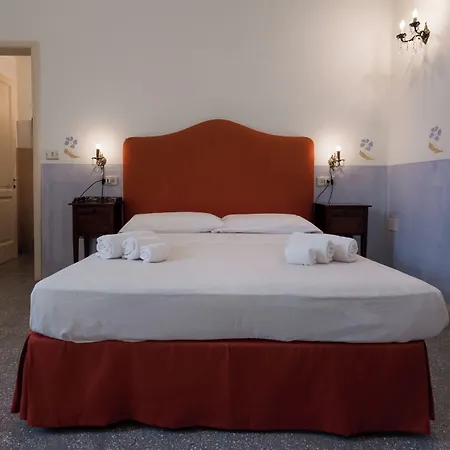 Palazzo Laura Bed & Breakfast
