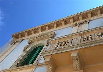 Bed & Breakfast Palazzo Laura 5*