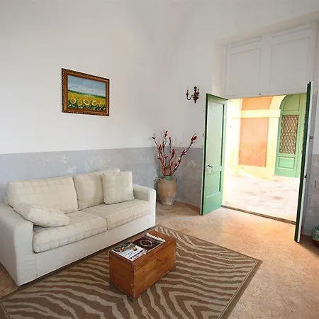 Palazzo Laura לינה וארוחת בוקר מורצ'יאנו די לאוקה