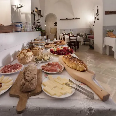 Palazzo Laura לינה וארוחת בוקר 4*