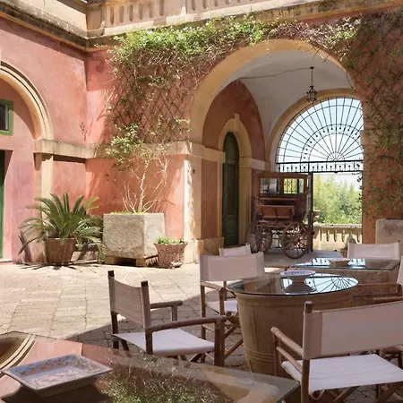 Bed & Breakfast Palazzo Laura 5*